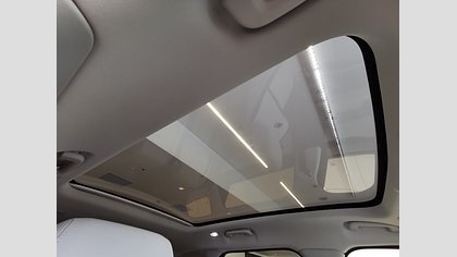 Range Rover Velar 18