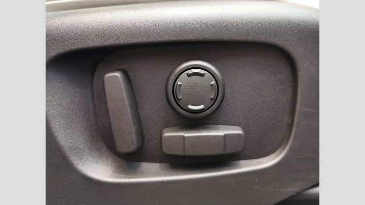 2023 認定中古車 Land Rover Range Rover Velar ポルトフィーノブルー D200 AWD（オートマチック） MHEV R-DYNAMIC S