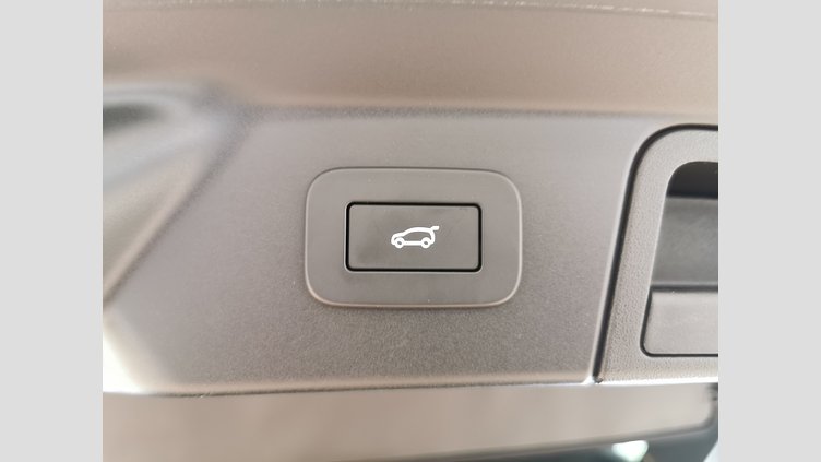 2023 認定中古車 Land Rover Range Rover Velar ポルトフィーノブルー D200 AWD（オートマチック） MHEV R-DYNAMIC S