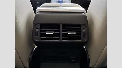 Range Rover Velar 25