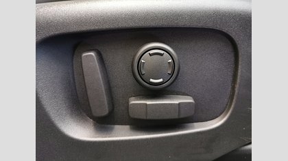 Range Rover Velar 36