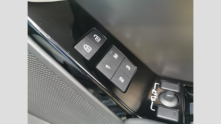 2023 認定中古車 Land Rover Range Rover Velar カルパチアングレイ D200マイルドハイブリッド（ディーゼル） Standard Wheelbase Dynamic SE