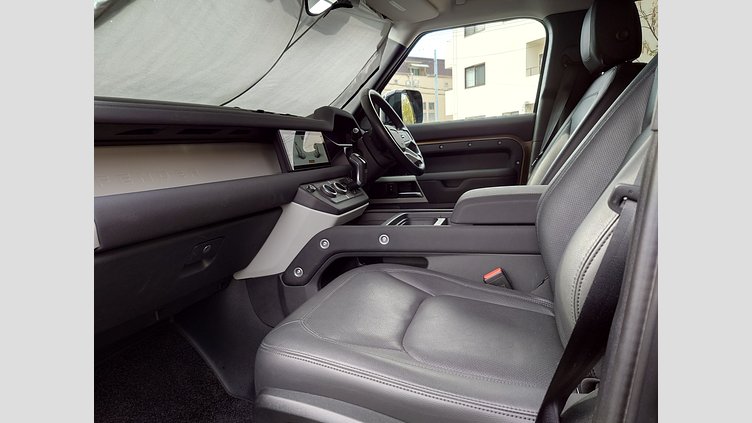 2022 認定中古車 Land Rover Defender 110 ゴンドワナストーン P300 AWD（AT） SE