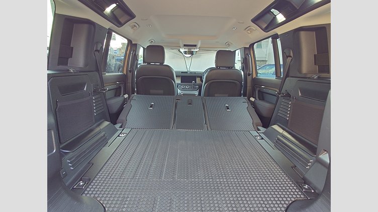 2022 認定中古車 Land Rover Defender 110 ゴンドワナストーン P300 AWD（AT） SE