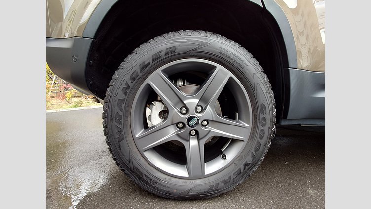 2022 認定中古車 Land Rover Defender 110 ゴンドワナストーン P300 AWD（AT） SE