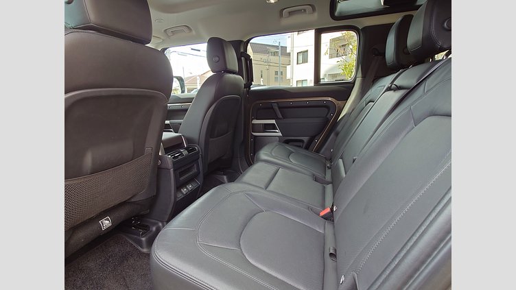 2022 認定中古車 Land Rover Defender 110 ゴンドワナストーン P300 AWD（AT） SE