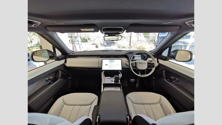 2025 認定中古車 Land Rover Range Rover Sport オストゥーニパールホワイト P550eプラグインハイブリッド（ガソリン） スタンダードホイールベース Dynamic SE