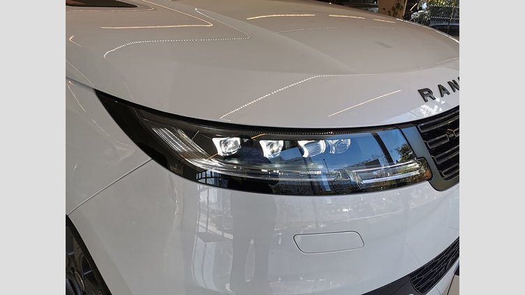 2025 認定中古車 Land Rover Range Rover Sport オストゥーニパールホワイト P550eプラグインハイブリッド（ガソリン） スタンダードホイールベース Dynamic SE