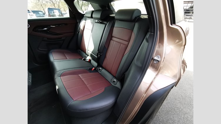 2024 認定中古車 Land Rover Range Rover Evoque コリンシアンブロンズ プラグインハイブリッド（ガソリン） Standard Wheelbase DYNAMIC HSE