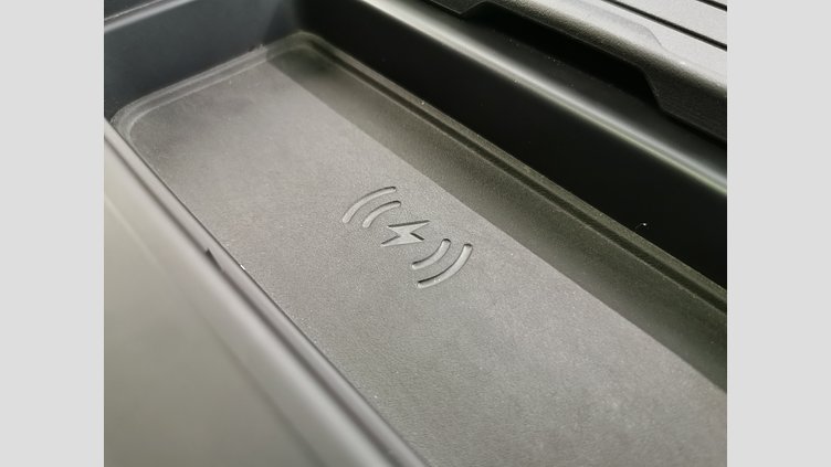 2023 認定中古車 Land Rover Defender 110 サントリーニブラック P525 AWD (AT) V8