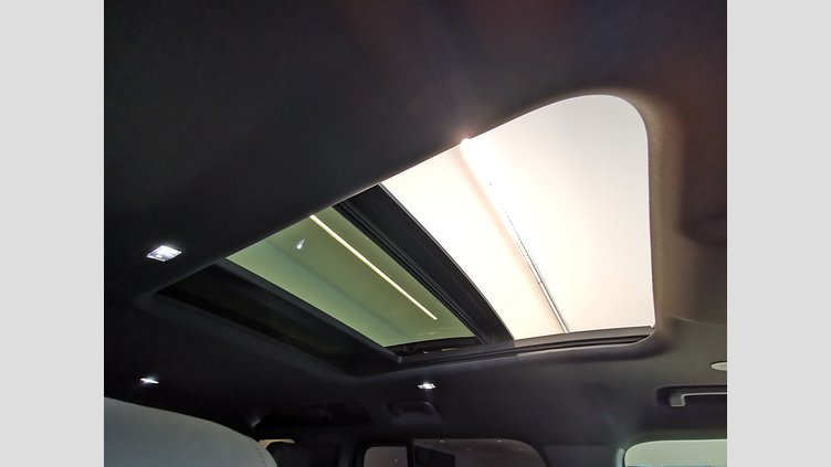 2023 認定中古車 Land Rover Defender 110 サントリーニブラック P525 AWD (AT) V8