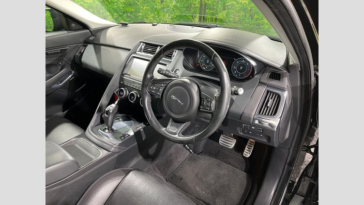 2018 認定中古車 Jaguar E-Pace サントリーニ ブラック D180 オートマチック全輪駆動 SE