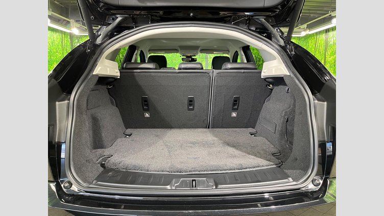 2018 認定中古車 Jaguar E-Pace サントリーニ ブラック D180 オートマチック全輪駆動 SE