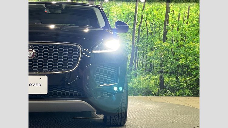2018 認定中古車 Jaguar E-Pace サントリーニ ブラック D180 オートマチック全輪駆動 SE