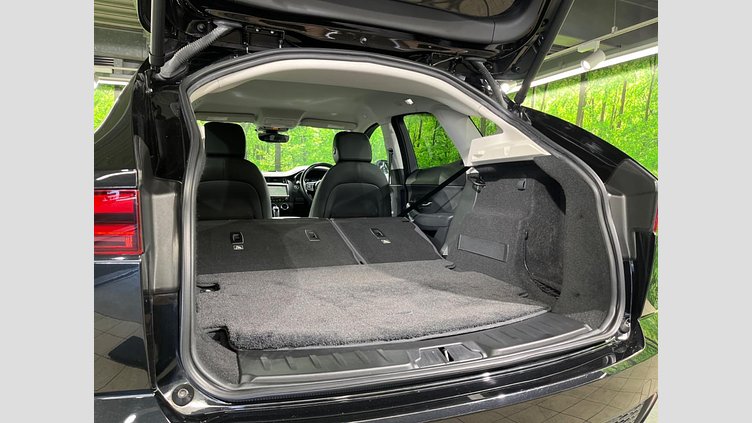 2018 認定中古車 Jaguar E-Pace サントリーニ ブラック D180 オートマチック全輪駆動 SE
