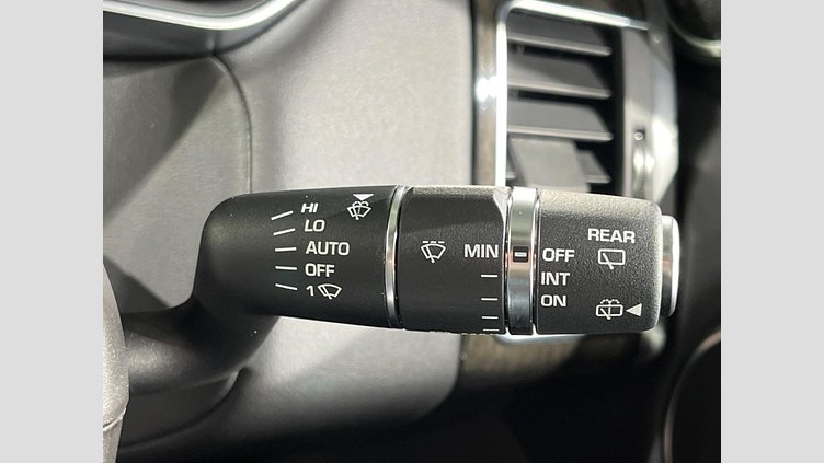 2019 認定中古車 Land Rover Range Rover Sport サントリーニブラック 3.0リッターTDV6ディーゼル（258 PS） HSE