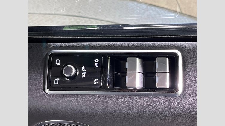 2019 認定中古車 Land Rover Range Rover Sport サントリーニブラック 3.0リッターTDV6ディーゼル（258 PS） HSE