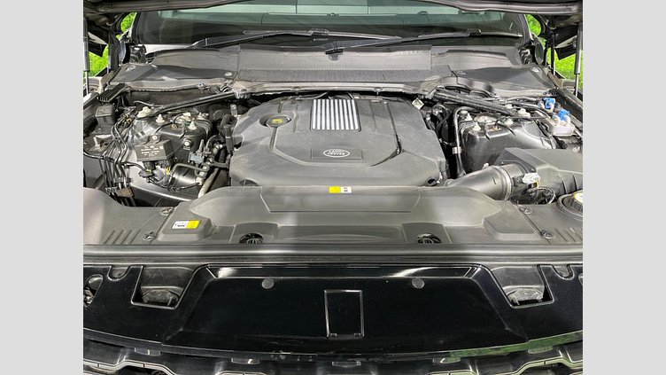 2019 認定中古車 Land Rover Range Rover Sport サントリーニブラック 3.0リッターTDV6ディーゼル（258 PS） HSE