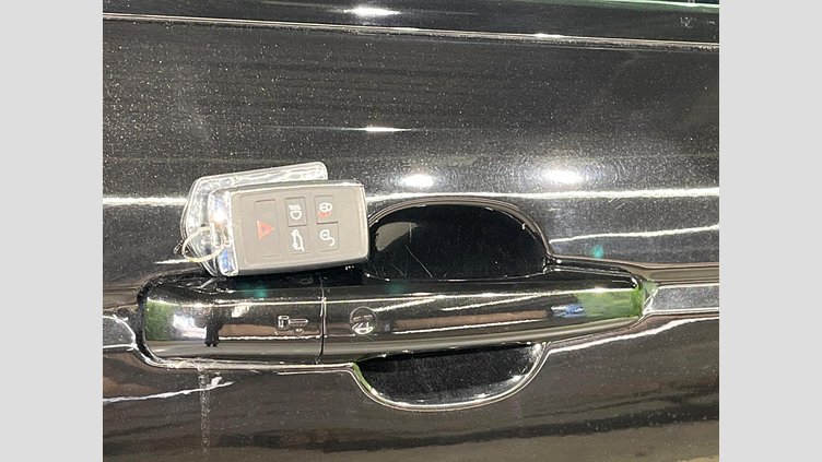 2019 認定中古車 Land Rover Range Rover Sport サントリーニブラック 3.0リッターTDV6ディーゼル（258 PS） HSE