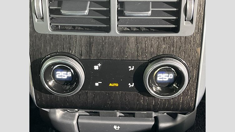 2019 認定中古車 Land Rover Range Rover Sport サントリーニブラック 3.0リッターTDV6ディーゼル（258 PS） HSE