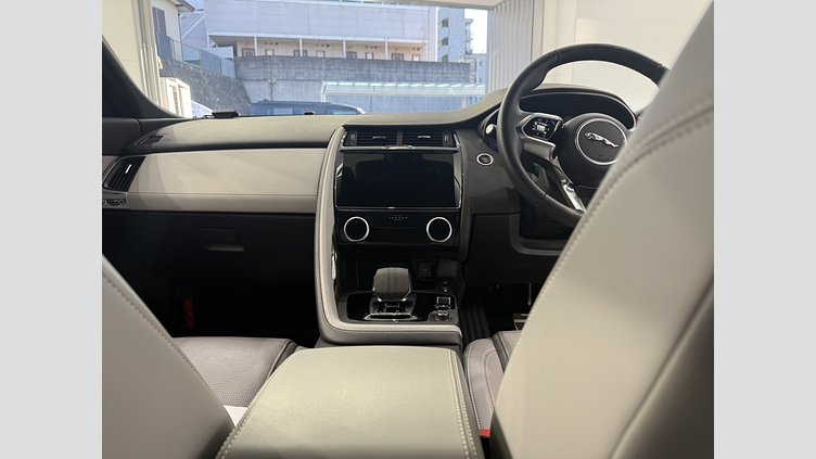 2023 認定中古車 Jaguar E-Pace カルパチアングレイ P250 AWD（オートマチック） R-DYNAMIC SE　P250