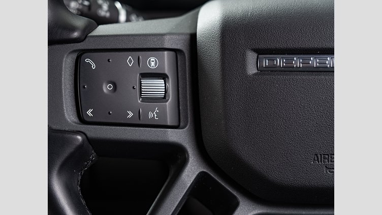 2023 認定中古車 Land Rover Defender 110 サントリーニブラック D300 AWD（AT） X-DYNAMIC HSE D300 エアサス 5人乗り