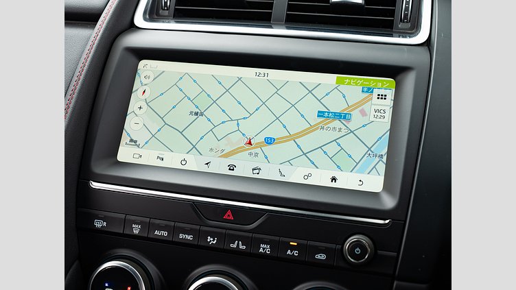 2019 認定中古車 Jaguar E-Pace ユーロンホワイト D180 オートマチック全輪駆動 チェッカーフラッグエディション