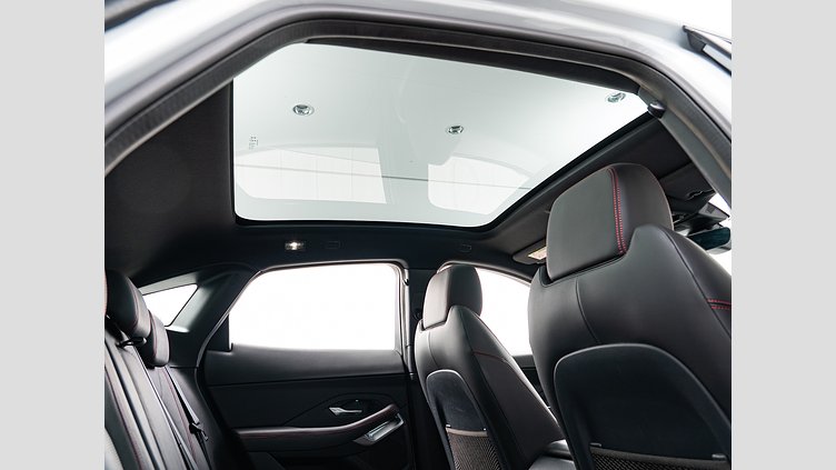 2019 認定中古車 Jaguar E-Pace ユーロンホワイト D180 オートマチック全輪駆動 チェッカーフラッグエディション