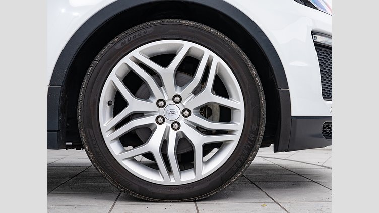 2017 認定中古車 Land Rover Range Rover Evoque Fuji White 2.0 litre i4P​ HSEダイナミック