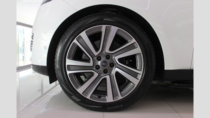 Range Rover 5