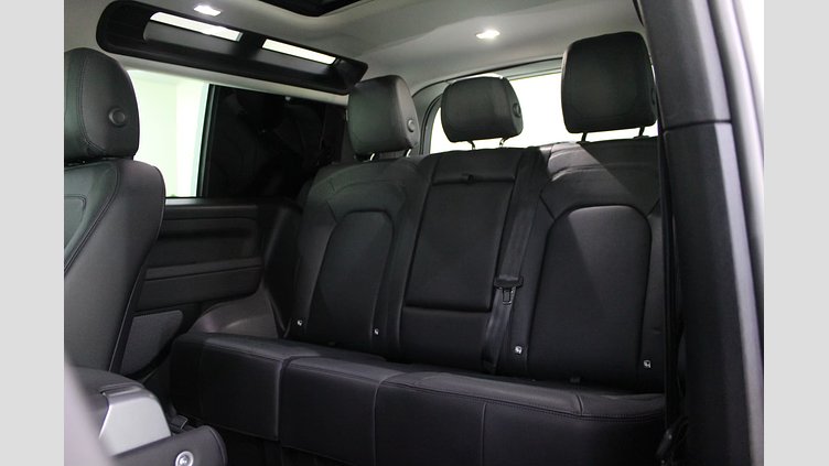 2024 อนุมัติ Land Rover Defender 90 Eiger Grey 3.0 litre i6D​ SE