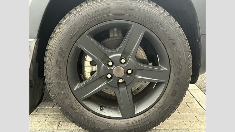 2020 認定中古車 Land Rover Defender 110 Gondwana Stone 2.0 litre i4P Petrol SE