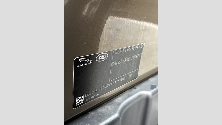 2020 認定中古車 Land Rover Defender 110 Gondwana Stone 2.0 litre i4P Petrol SE