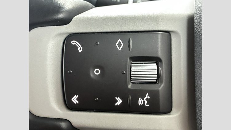 2020 認定中古車 Land Rover Defender 110 Gondwana Stone 2.0 litre i4P Petrol SE