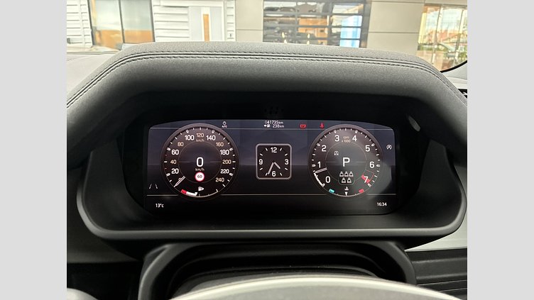 2020 認定中古車 Land Rover Defender 110 Gondwana Stone 2.0 litre i4P Petrol SE