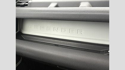 Defender 110 46