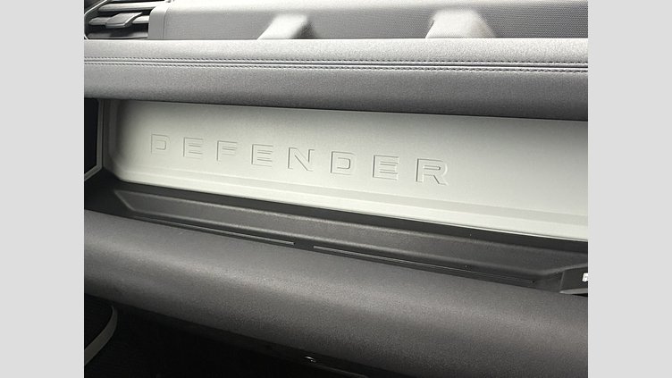 2020 認定中古車 Land Rover Defender 110 Gondwana Stone 2.0 litre i4P Petrol SE