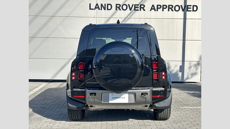 2025 認定中古車 Land Rover Defender 110 サントリーニブラック P300 ガソリン X-Dynamic SE