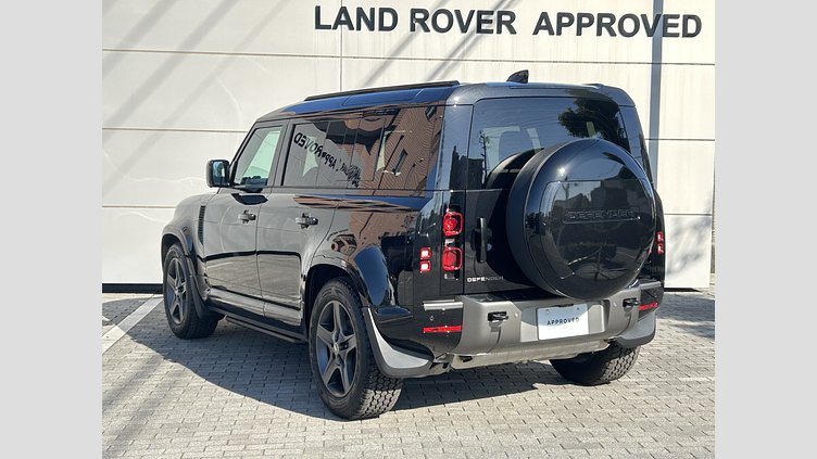 2025 認定中古車 Land Rover Defender 110 サントリーニブラック P300 ガソリン X-Dynamic SE