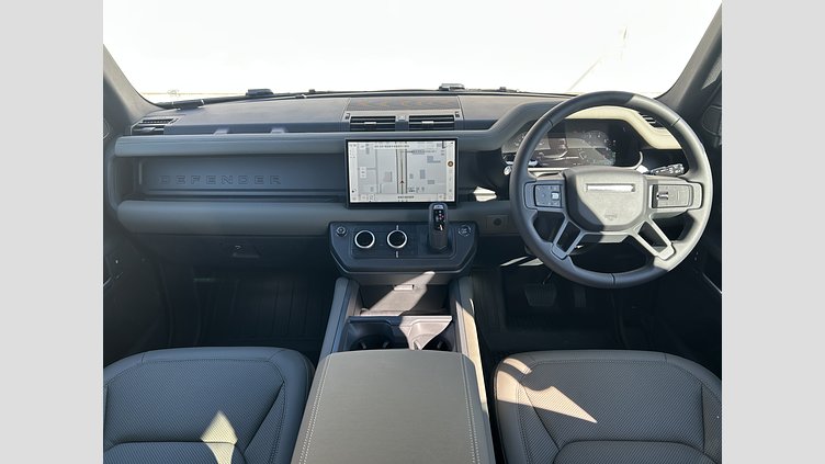 2025 認定中古車 Land Rover Defender 110 サントリーニブラック P300 ガソリン X-Dynamic SE