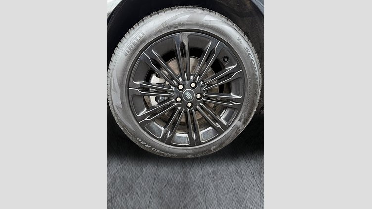 2024 Approved Land Rover Range Rover Evoque Santorini Black 2.0D I4 204 CP
 Dynamic SE