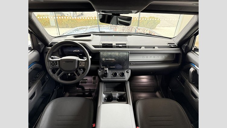 2026 Novo vozilo Land Rover Defender 110 Sargasso Blue P635 Petrol V8 Mild Hybrid OCTA