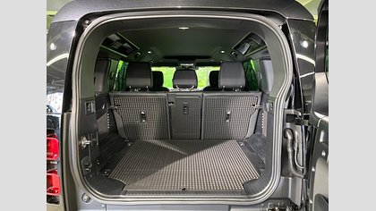 Defender 110 61
