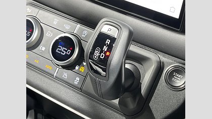 Defender 110 38