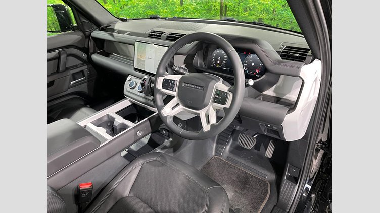 2024 認定中古車 Land Rover Defender 110 サントリーニブラック D350 ディーゼルマイルドハイブリッド X-Dynamic SE