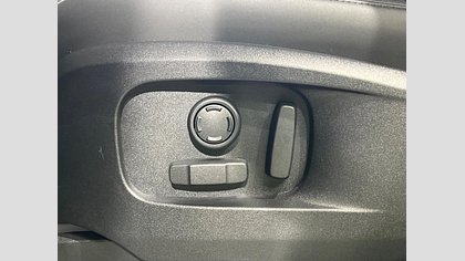 Defender 110 52
