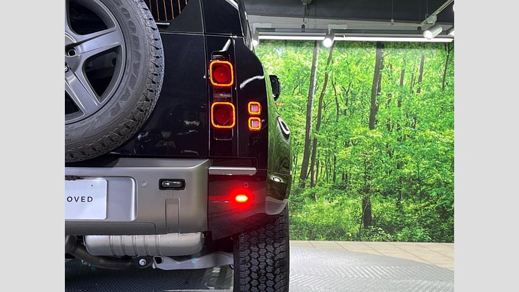 2024 認定中古車 Land Rover Defender 110 サントリーニブラック D350 ディーゼルマイルドハイブリッド X-Dynamic SE
