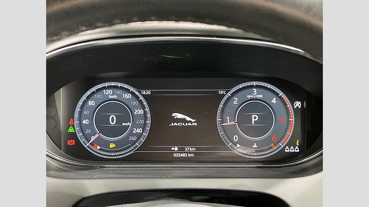 2018 認定中古車 Jaguar E-Pace サントリーニ ブラック D180 オートマチック全輪駆動 Standard