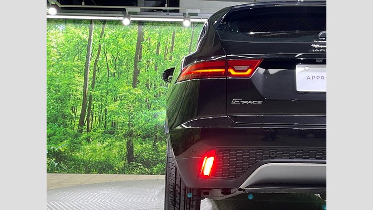 2018 認定中古車 Jaguar E-Pace サントリーニ ブラック D180 オートマチック全輪駆動 Standard