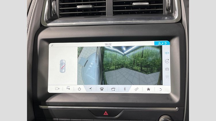 2018 認定中古車 Jaguar E-Pace サントリーニ ブラック D180 オートマチック全輪駆動 Standard